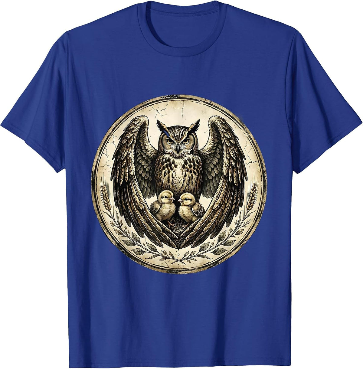 Protective Owl Spreading Wings Over Chicks T-Shirt - Royal Blue