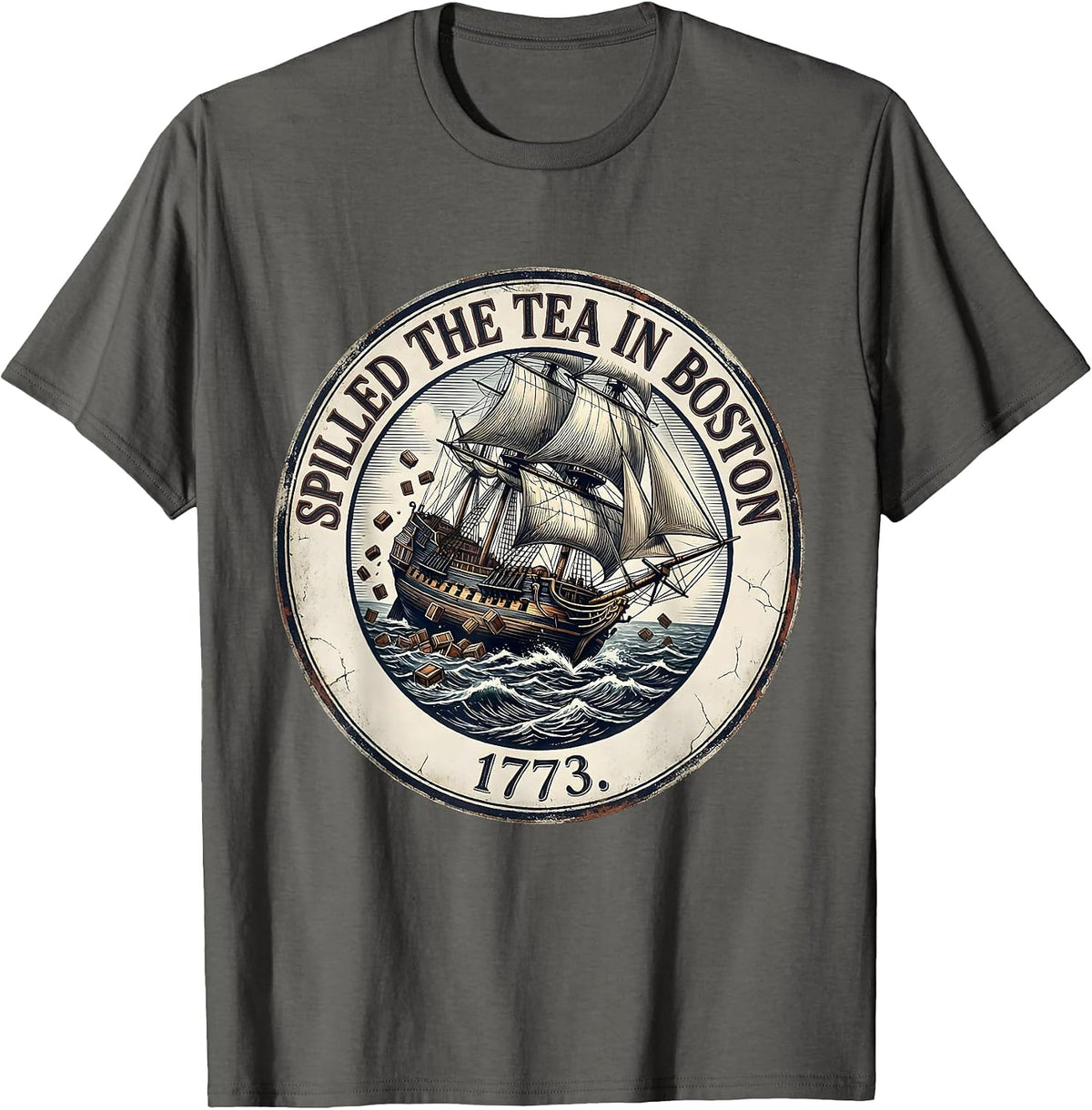 Men's Spilled The Tea In Boston, 1773 Funny History Teacher 4th T-Shirt - Asphalt Grey