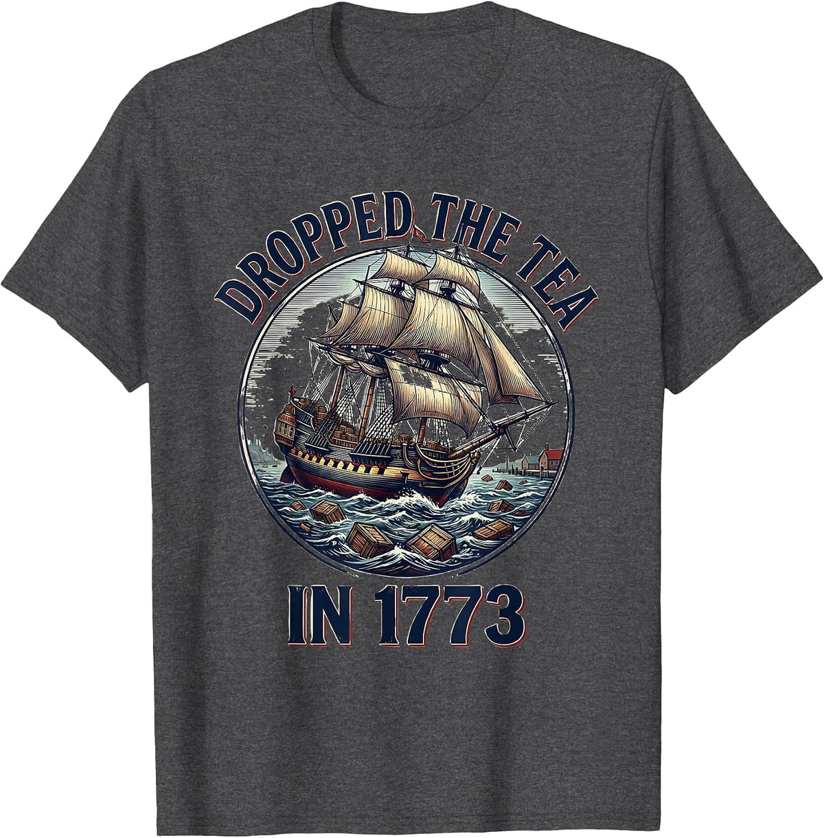 Men's Dropped The Tea In 1773 Funny History Teacher July 4th Pun T-Shirt - Dark Heather Grey